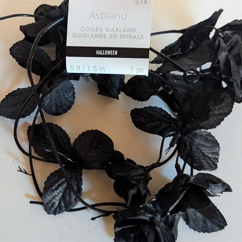 NWT Black Roses Garland Valloween Decoration Goth Floral Ashland Home Decor